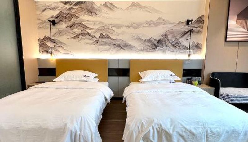 Camera - Huafu Hotel (Liangping Licheng Xiangyun Huafu Branch)
