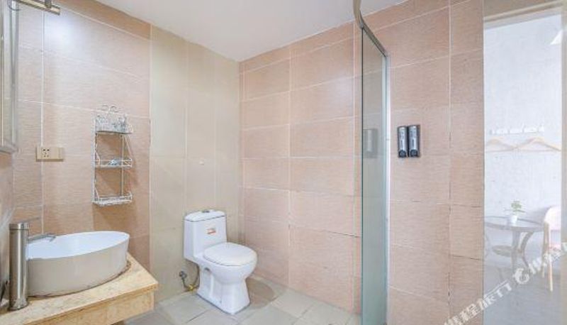 Camera - Little Apple Hotel (Lvgang Fortune Plaza)