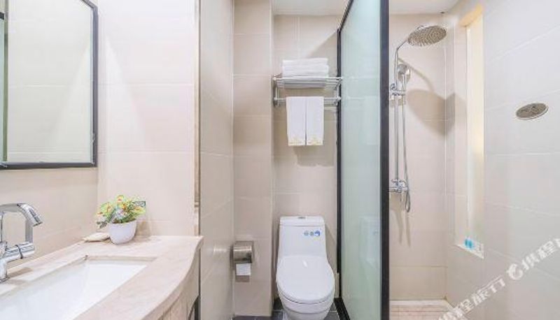 Camera per famiglia - Chongqing Puhu Baolong Hotel (Hechuan Baolong Plaza Store)