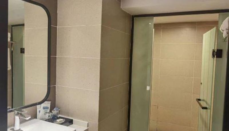 Camera business - Lanou Hotel (Chongqing University Town)
