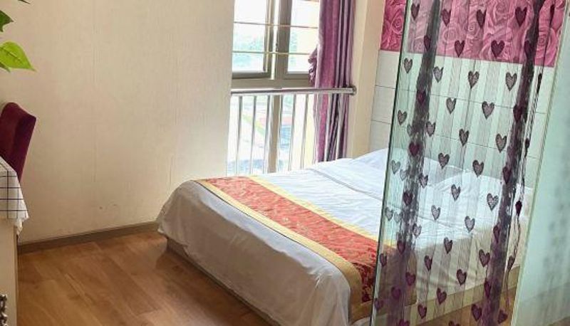 Camera - Chongqing Secret Garden Hotel (University City Xijie)