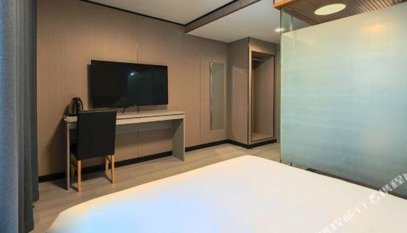 Camera - Huanpeng Seattle Boutique Hotel (Tianjin Xiaobailou 5th Avenue)