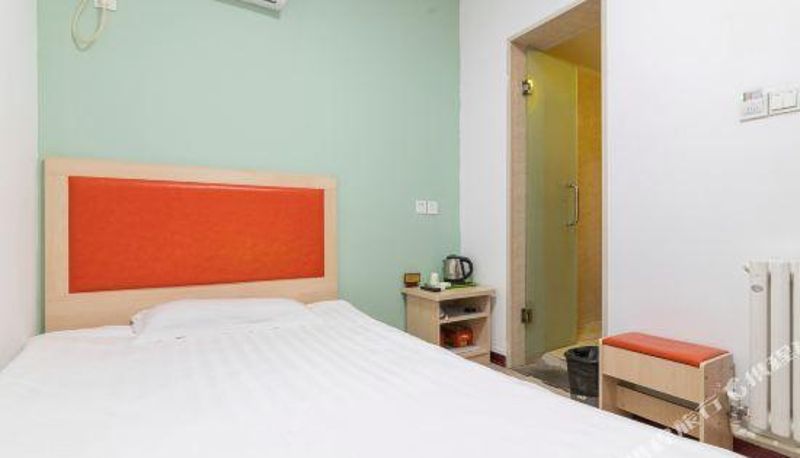 Kamer - Preferential Hotel (Tianjin 5th Avenue Wujiayao Subway Station)