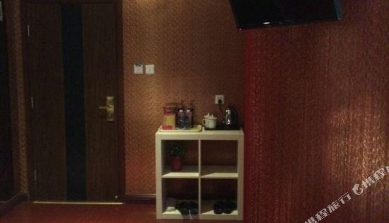 Zimmer - Tianjin Jinluo Theme Hotel