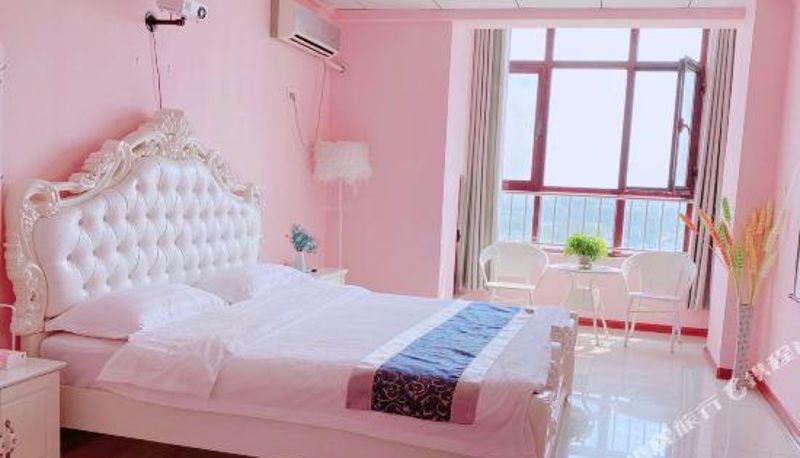 Zimmer - Tianjin Romantic Full House Apartment