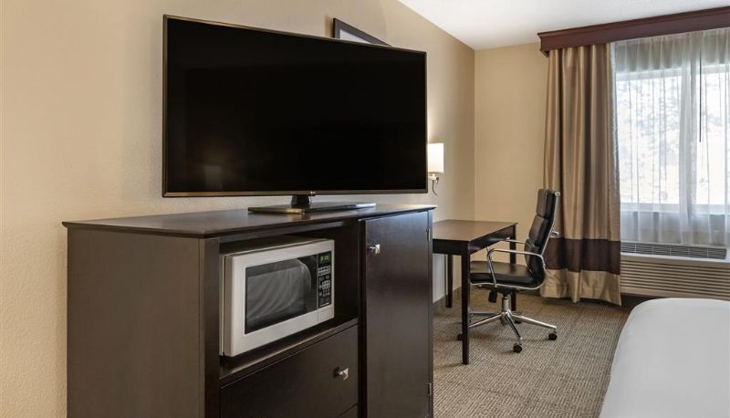 Camera - Comfort Inn & Suites