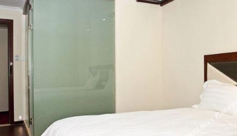 Pokój - Yanrui Hotel