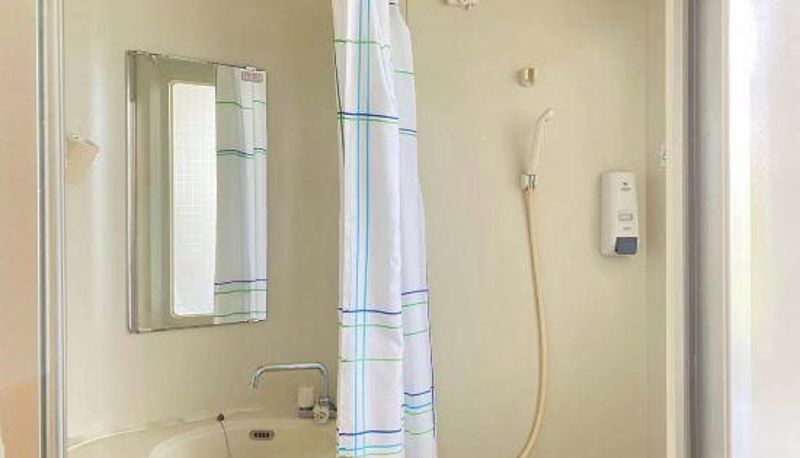 Chambre Business - Yibai Chain Hostel Shanghai Hongkou Football Field Two Stores