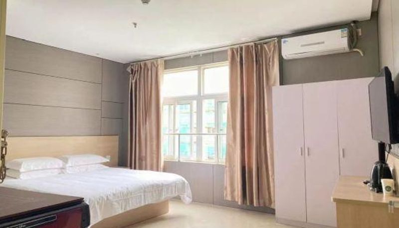 Chambre Business - Yibai Chain Hostel Shanghai Hongkou Football Field Two Stores
