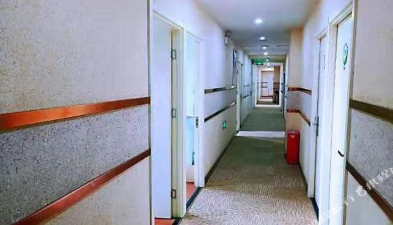 Recepción - 99inn Selected Hotel