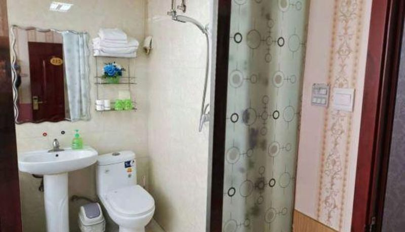 Camera - Hexu Shengshi Hotel (Beijing Tongren Hospital Beijing Railway Station)