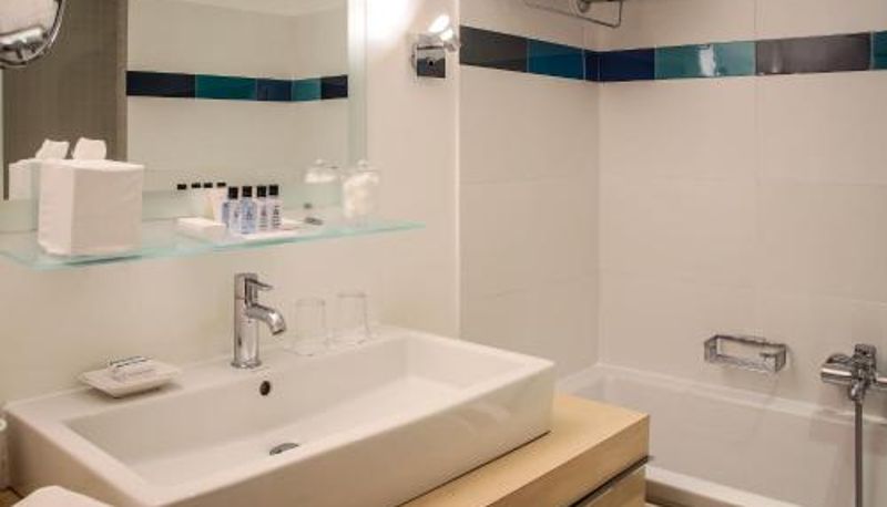 Bathroom - La Pinède Plage
