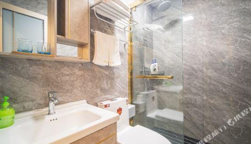 Camera con balcone - Nan'an Yuexi Apartment (Zhonghui World City Shop)
