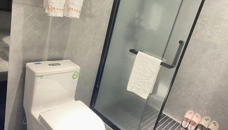 Room - Fanpo Meets Hotel