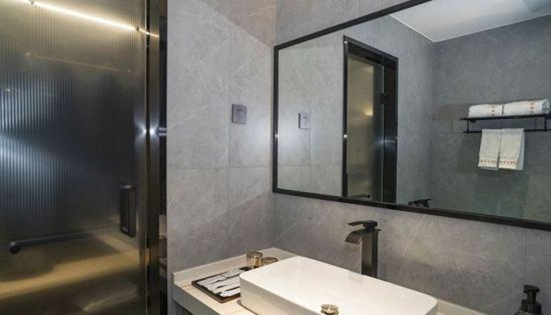 Room - Fanpo Meets Hotel