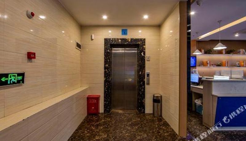 Reception - Yaster Meitu Hotel (Liuzhou Railway Station Store)