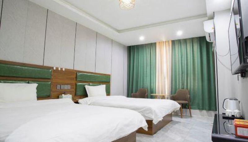 Camera per famiglia - Yueman Hotel (Luoyang Xinduhui Branch)