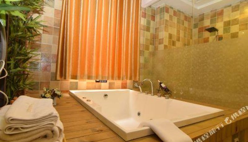 Zimmer - Luoyang Luofei Theme Hotel (Shanghai Market Store)