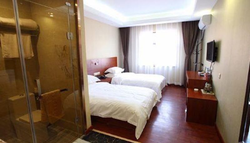 Zimmer - Luoyang 1828 Peninsula Hotel (Mudan Plaza Shanghai Market Branch)