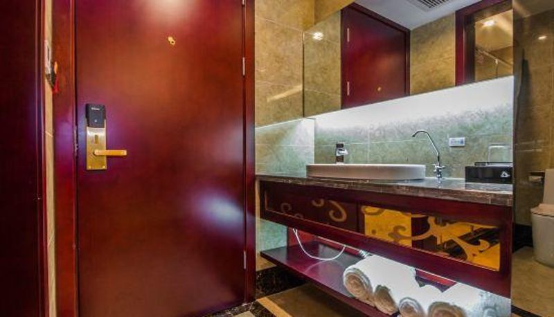 Camera - Longchen Hotel (Leshan Giant Buddha Scenic Area Store)