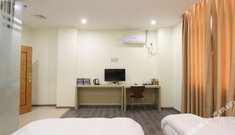 Zimmer - Yunfu Cup Express Hotel