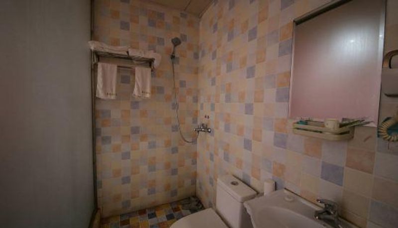 Camera - Yingshi Art Theme Hotel