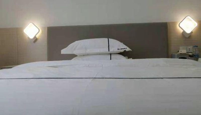 Camera - Weigang Shangpin Apartment (Fushan Store)