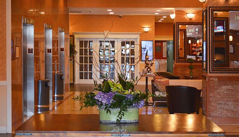 Salón - Clarion Hotel Philadelphia International Airport