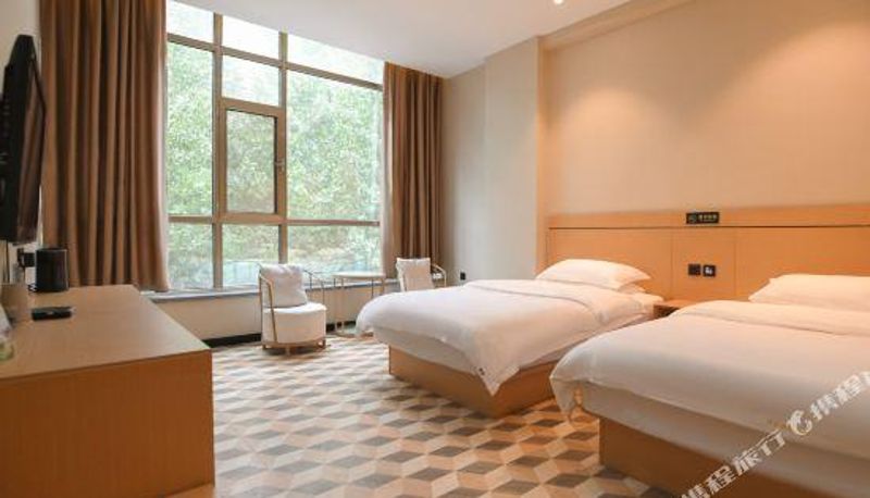 Camera - Pinquan Hotel