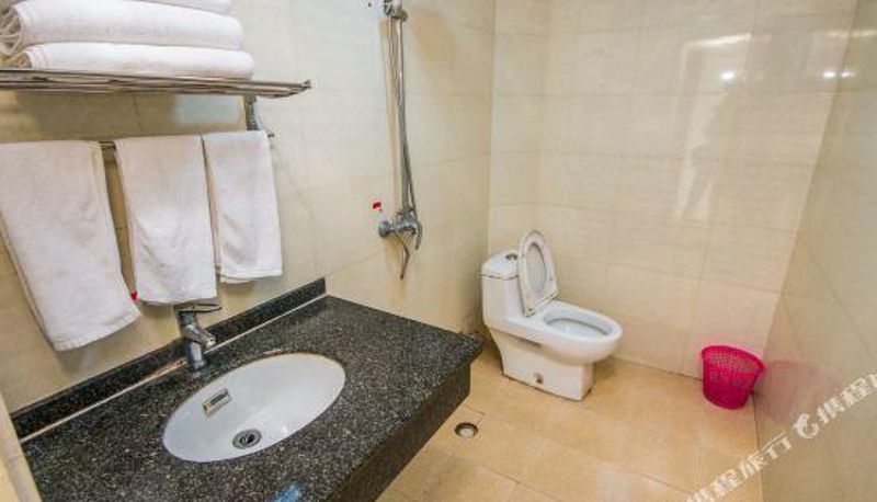 Interior view - Emeishan Huaxing Business Hotel
