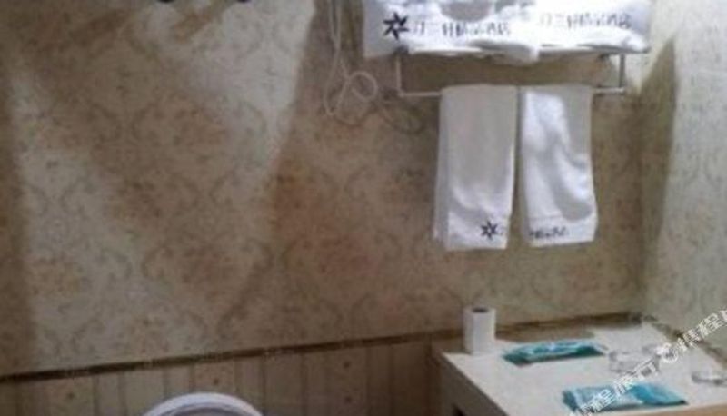 Chambre - TING LAN XUAN HOTEL