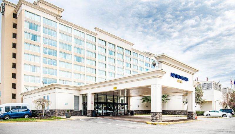 Info - Metro Points Hotel