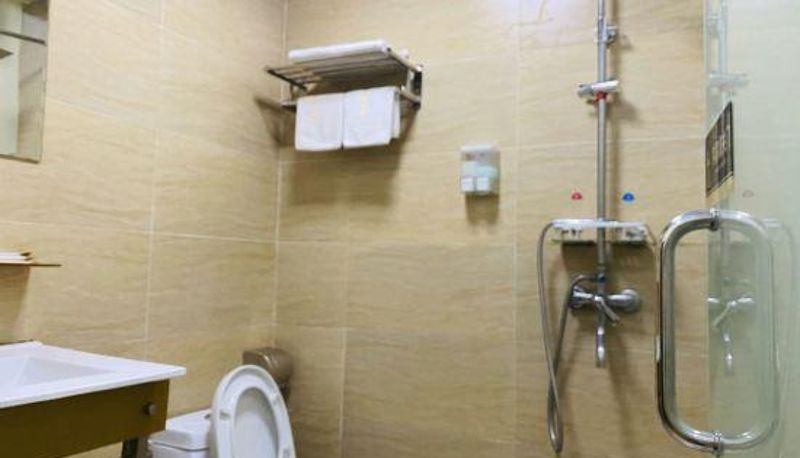 Kamer - Shenzhen Donghai Business Hotel (Shenzhen Shiyan Tangtou Branch)