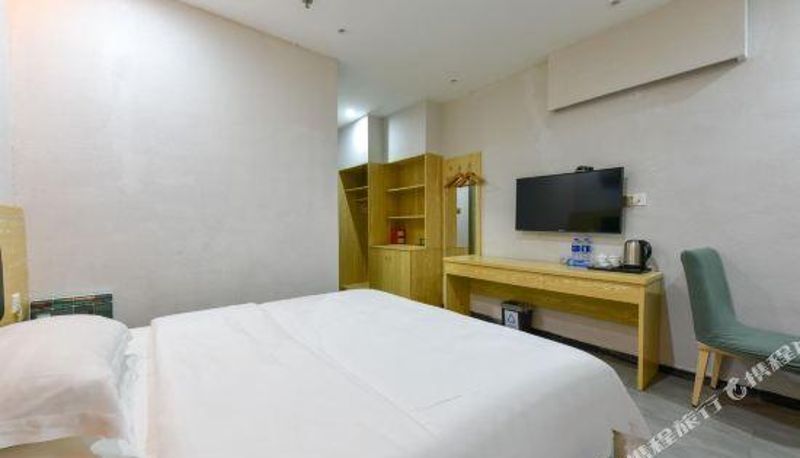 Zimmer - Shenzhen Qingyuan Hotel (Pingshan Kengzi Subway Station Store)