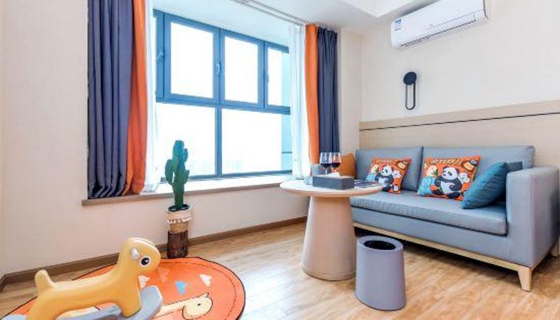 Camera - Sweeten Boutique Hotel (Chengdu Pearl River Plaza Guanghua Park Subway Station)