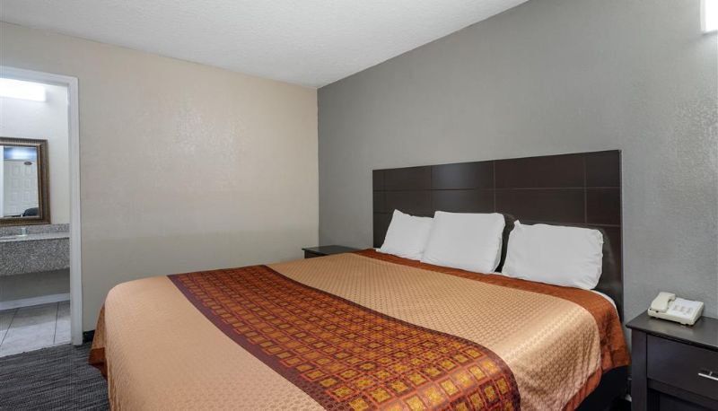 Camera - Rodeway Inn Clearwater-Largo