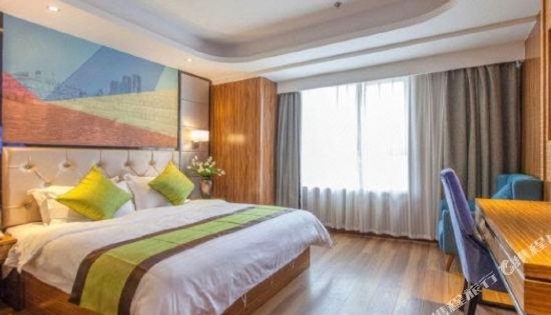 Kamer - Chengdu Evening Express Hotel