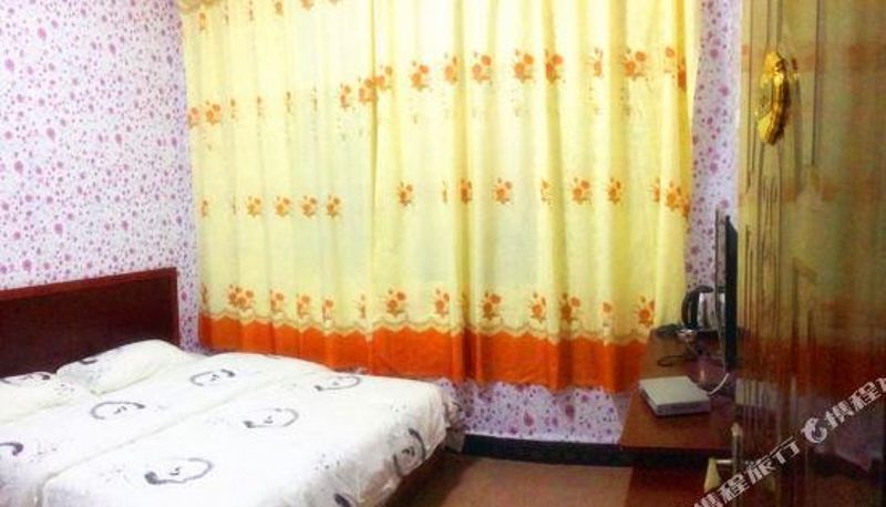 Zimmer - Zhangjiajie Youjia Hotel
