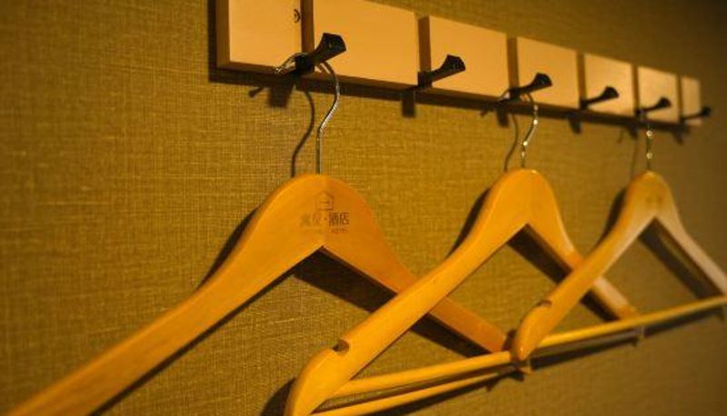 Zimmer - Yujian MEET Light Luxury Hotel (Jiubao Passenger Transport Center Clothing Market Store)