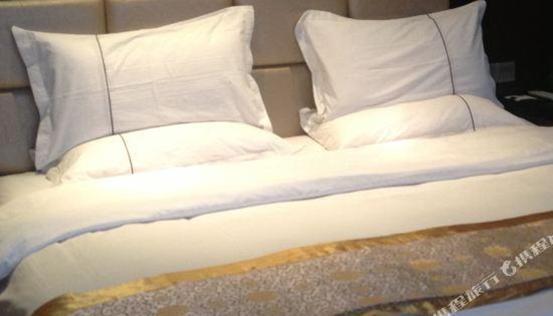 Camera - Zhenjiang Xinhelun Hotel