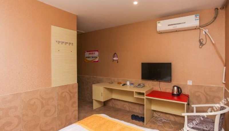 Camera - Huatai Express Chain Hotel