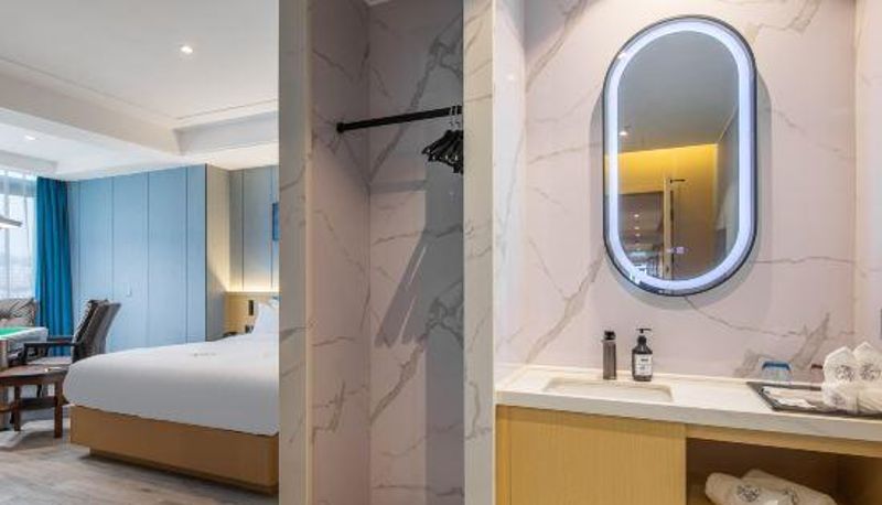 Suite - Qingmu Platinum Hotel (Nanjing Pukou Wende Road Subway Station)