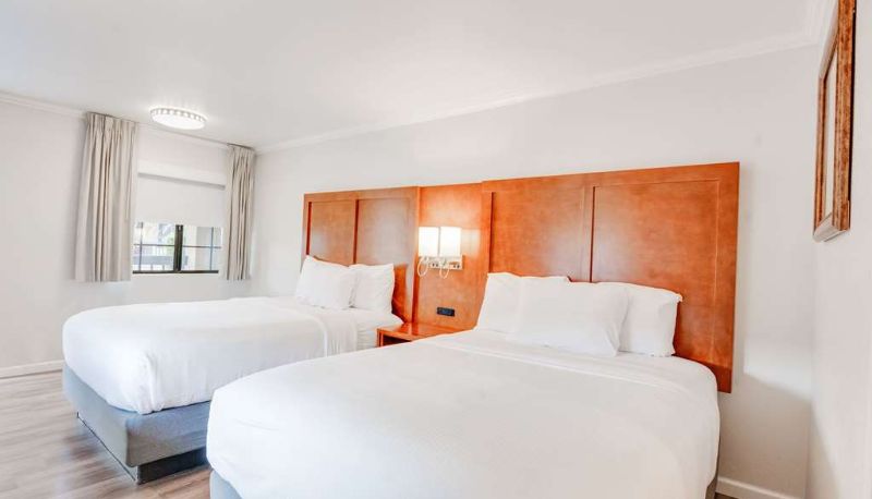 Camera - Ramada by Wyndham Mountain View