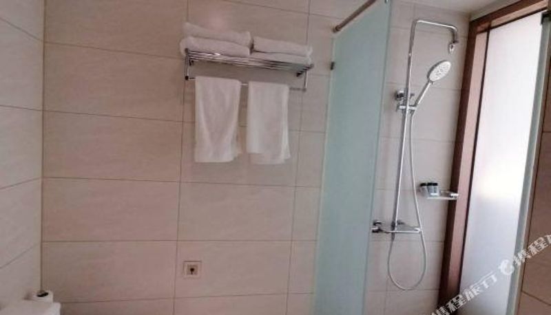 Pokój typu business - Leaders hotel