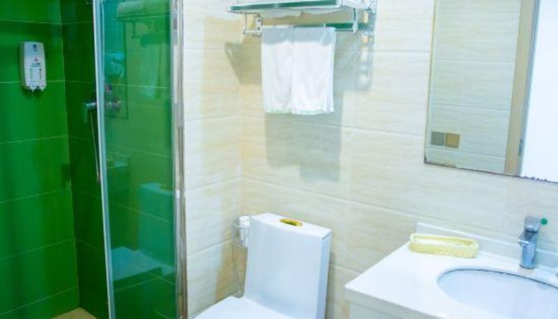 Habitación familiar - Dalian)  Jinzhou  Taoyuan Community Greenhouse Hotel (Hongwei Lanshan Light Rail Station Store