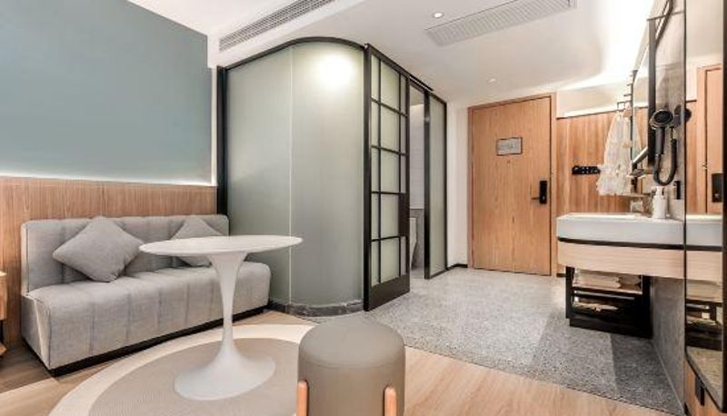 Camera - Country Inn&Suites by Radisson · Chongqing Liangjiang Shuitu New City Store