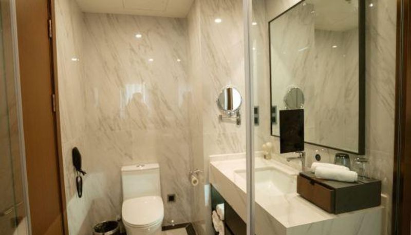 Camera - Royal High-tech Hotel，Rongchang
