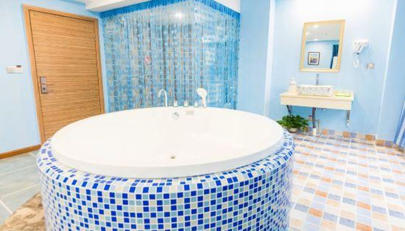 Camera - Linquan Holiday Hotel (R&F City)