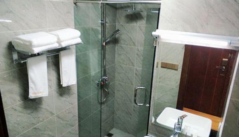 Camera - Shixiang Holiday Hotel (Tongliang Wanda Plaza Store)