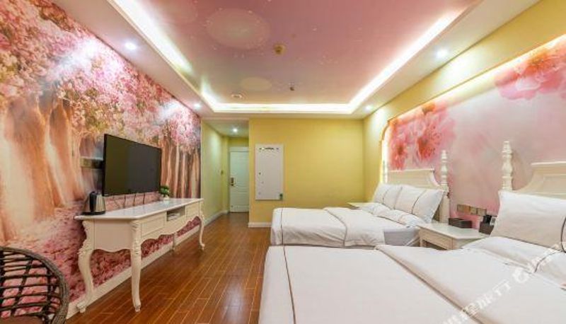 Camera - Chongqing Qunxin Business Hotel
